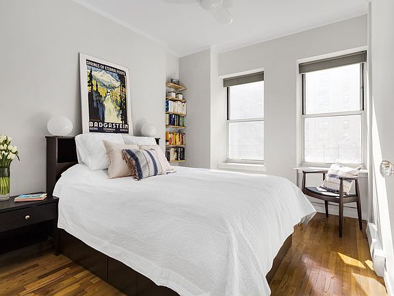 3rd image of 33 W 93rd St APT 4H