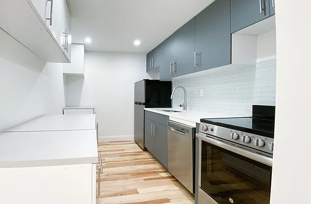Rented by Kahen Properties | media 2