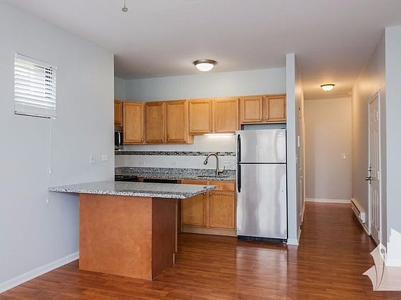3rd image of 3631 W Dickens Ave #Ogb