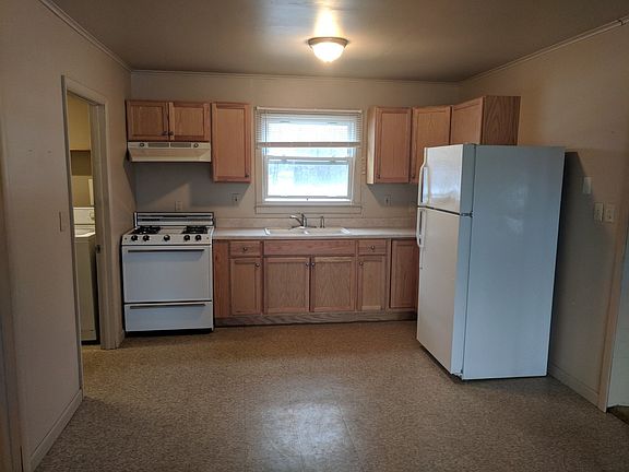 2nd image of 3738 Kirschling Dr