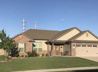 2602 Spanish Bay Dr, Columbia, MO 65202