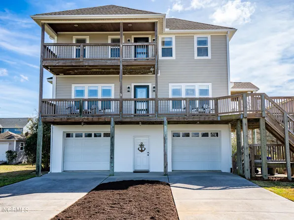 303 Bayshore Drive, Cape Carteret, NC 28584