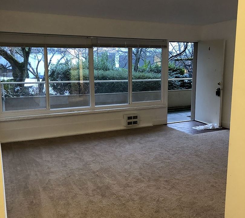 1st image of 10 Blaine St APT 04