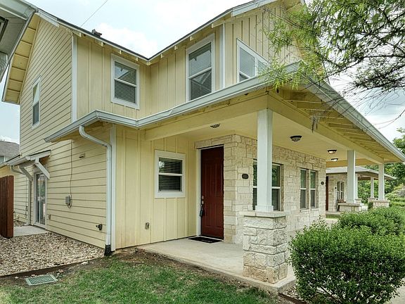 2nd image of 605 Pecan Ave Unit 4