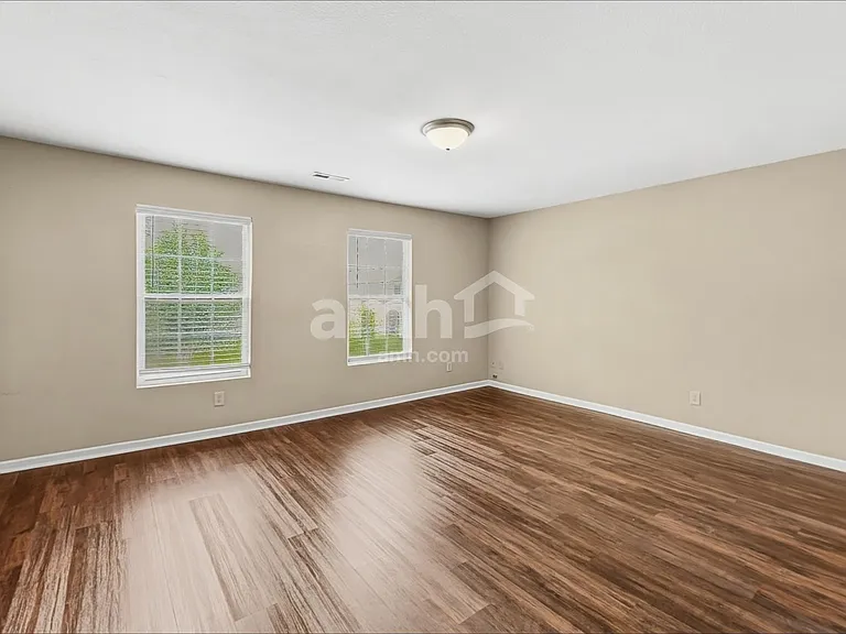 2361 Blackthorn Dr — Photo 10