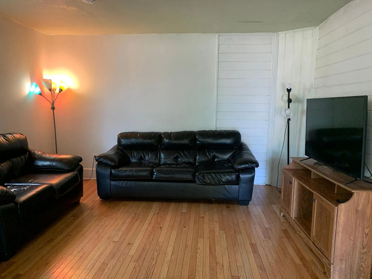 5 bed, 2000 sqft, $3,900 — Photo 3
