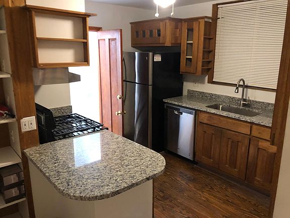 4th image of 17351 Warrington Dr #1