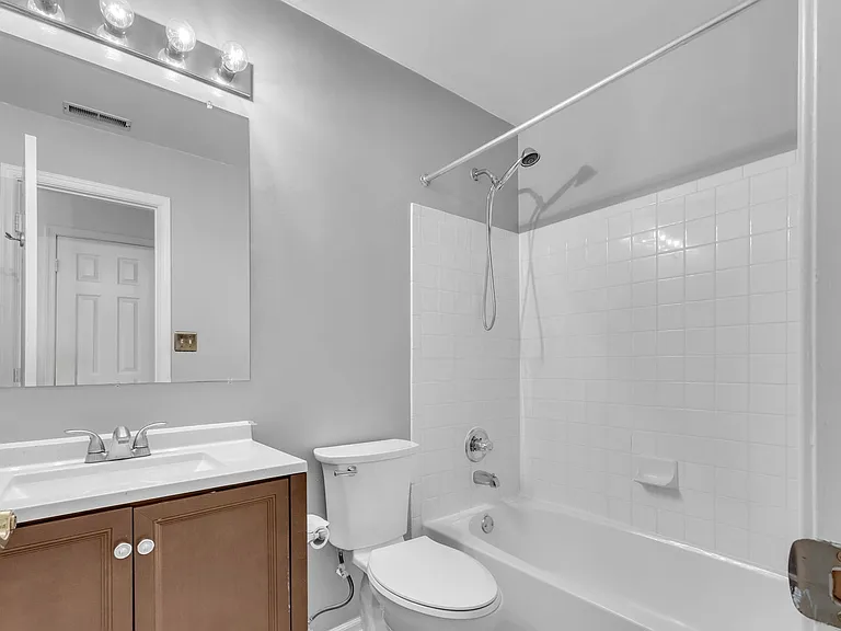 5937 Kirkcaldy Ln — Photo 5