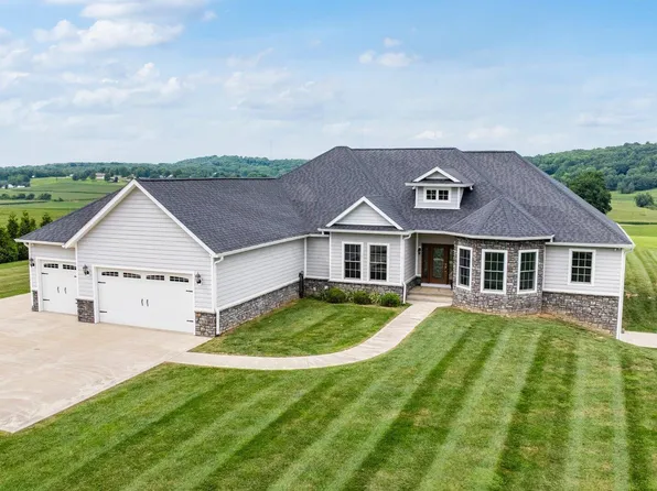 101 Graclyn Ct, Newark, OH 43056