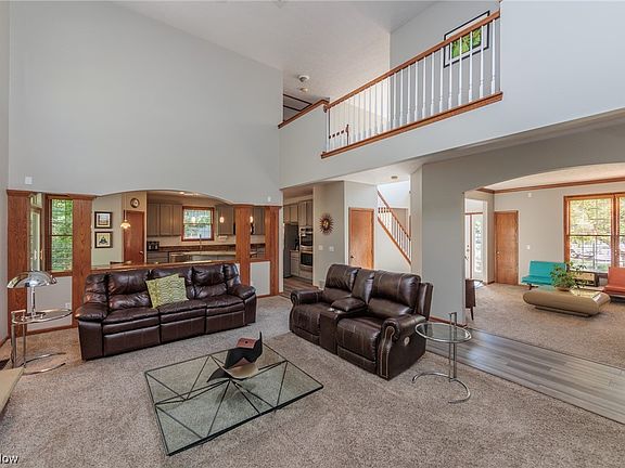 4th image of 20962 Belhaven Pl