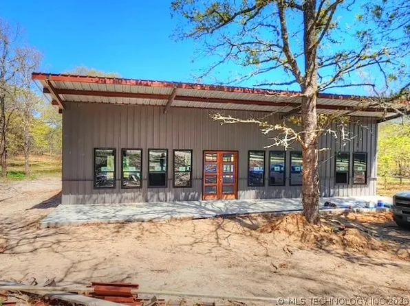 11358 E Little Rd, Kingston, OK 73439