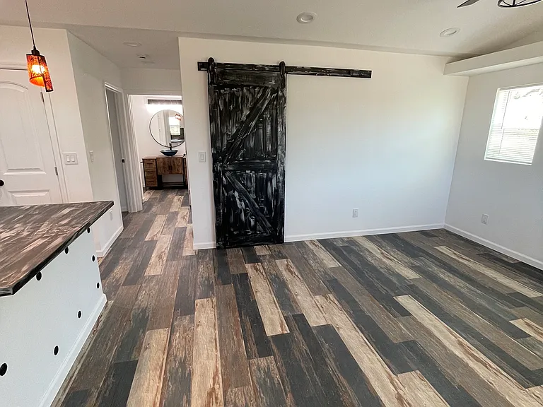 1350 S Peach Trl — Photo 3