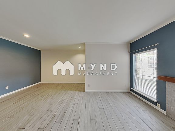 3rd image of 2025 Augusta Dr APT 603