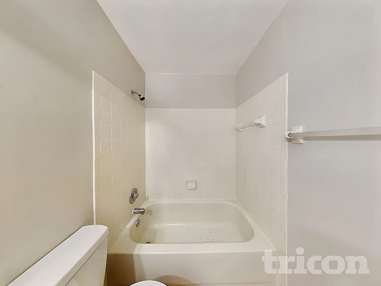 7520 Darlene St — Photo 14