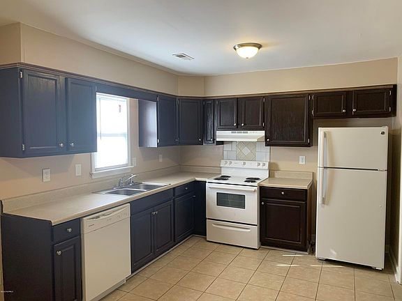 5th image of 103 Shiloh Dr APT 9