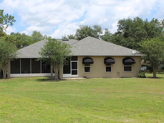 2nd image of 1077 Country Lake Cir