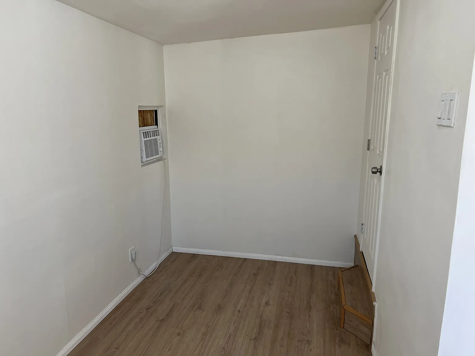 Studio, $850 — Photo 4