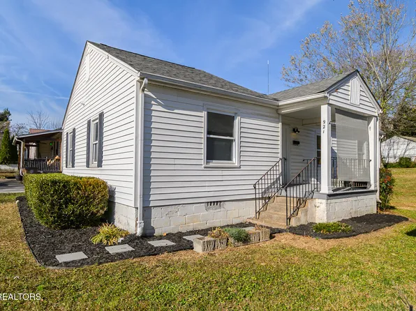 921 Shamrock Ave, Knoxville, TN 37917