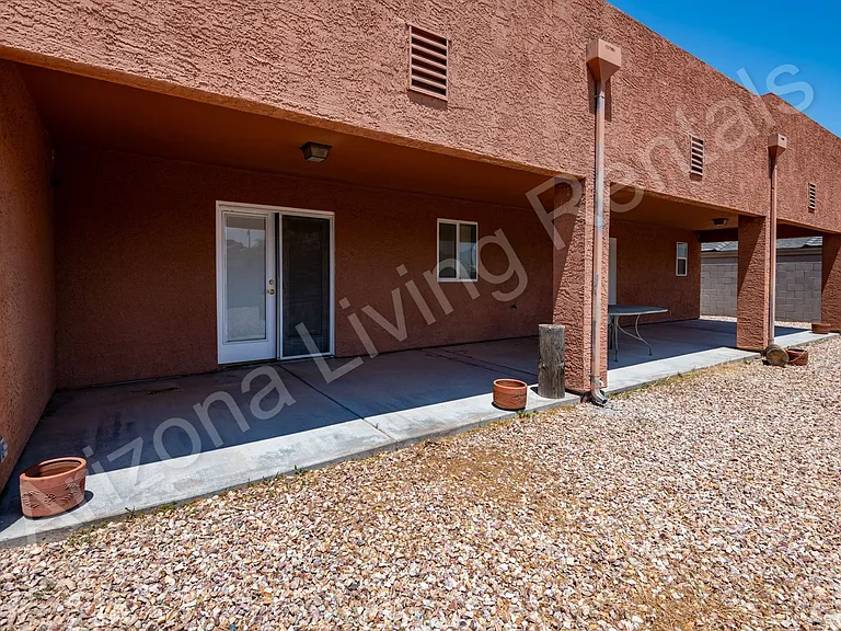 1714 Florence Ave — Photo 21