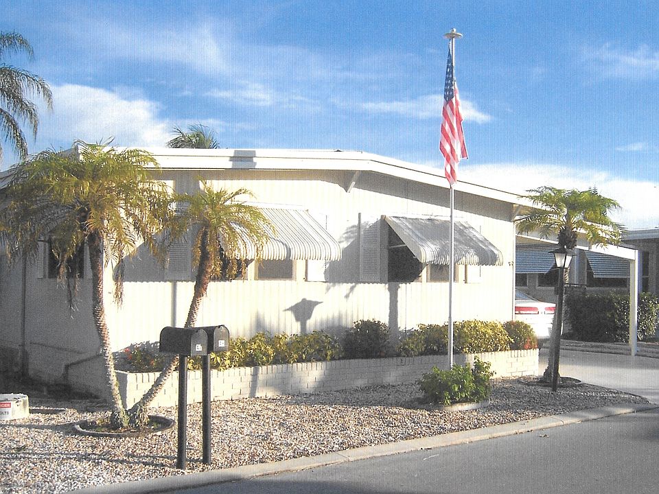 1st image of 48 Nicklaus Blvd