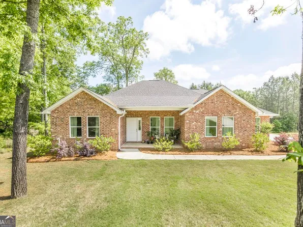 304 Wilsons Creek Bnd, Bonaire, GA 31005