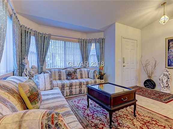 4th image of 512 Waterwheel Falls Dr
