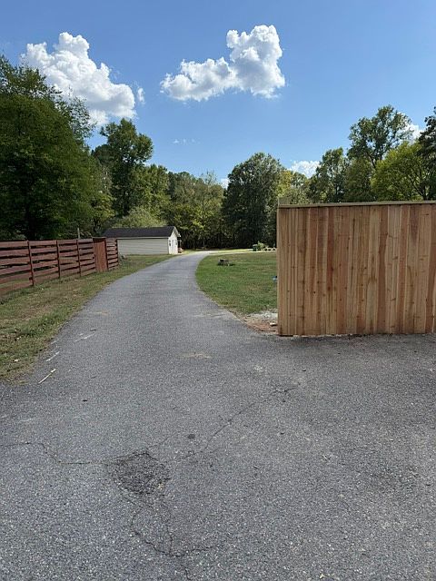 1st image of 10123 Lanehart Rd