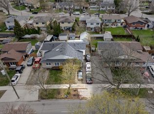 566 Greenhill Ave, Hamilton, ON L8K 5E8