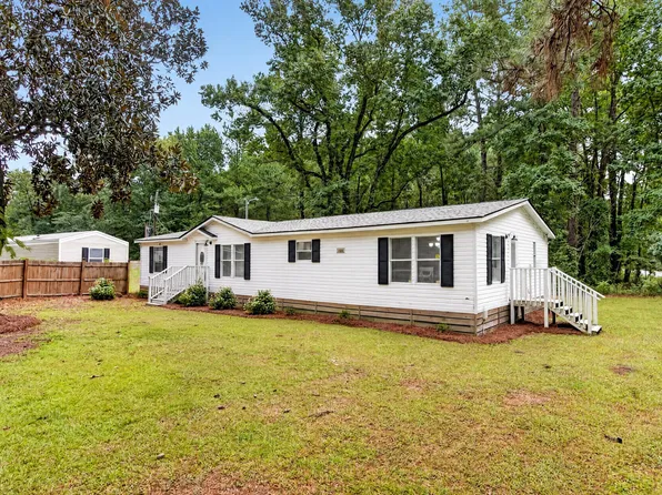 3952 Clover Hill Rd, Green Pond, SC 29446