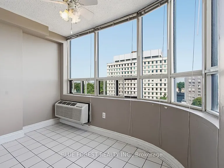 7 Picton St #904 — Photo 12