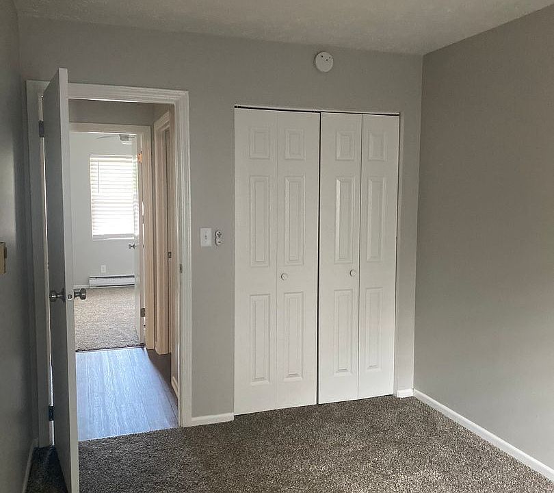 1st image of 1031 Holloway Dr APT 7