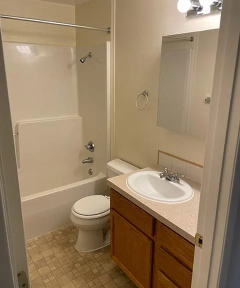 13229 Clairmont Way — Photo 12