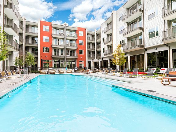 3rd image of 2900 7th Ave S #426
