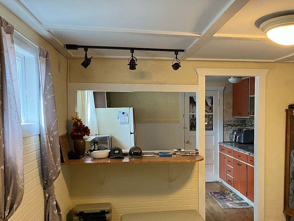 breakfast bar