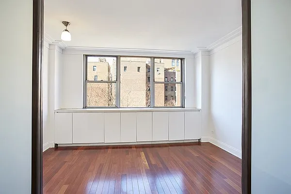 Sold by Stribling | media 23