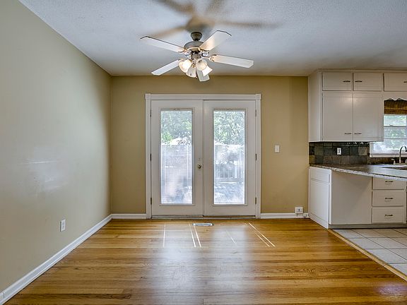 4th image of 3354 N 59th Ter