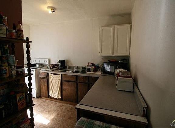 3rd image of 126 County Road 3107