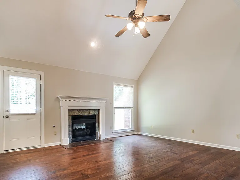 9354 Sarsen Dr — Photo 5