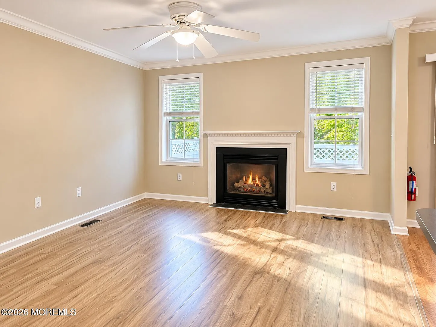 4 bed, 2.5 bath, 1904 sqft, $3,950 — Photo 3