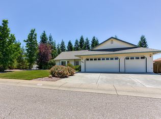1681 Galway Dr, Redding, CA 96001