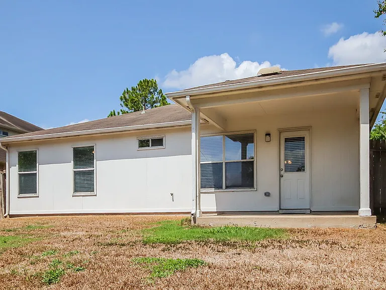 3121 Centennial Village Dr — Photo 16