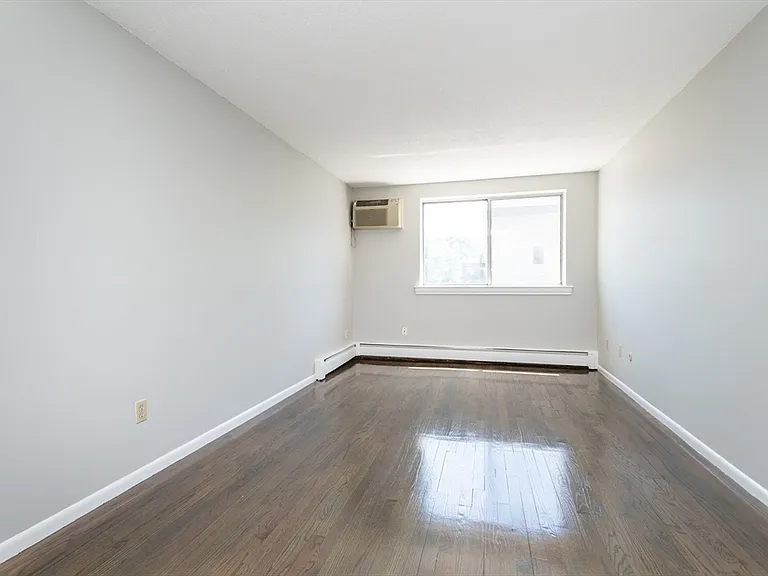 16 Murdock St #2 — Photo 9