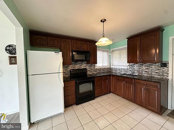 5th image of 2514 Green Ave