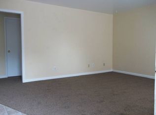 1311 E Sycamore Rd APT F, Seymour, IN 47274