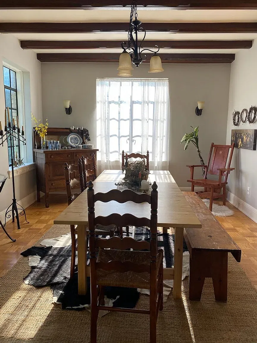 3 bed, 2400 sqft, $2,900 — Photo 3