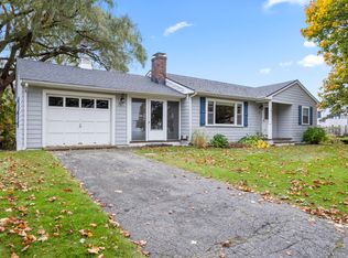 47 Broadway, York, ME 03909