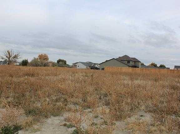 2nd image of 1975 W 32nd Ave