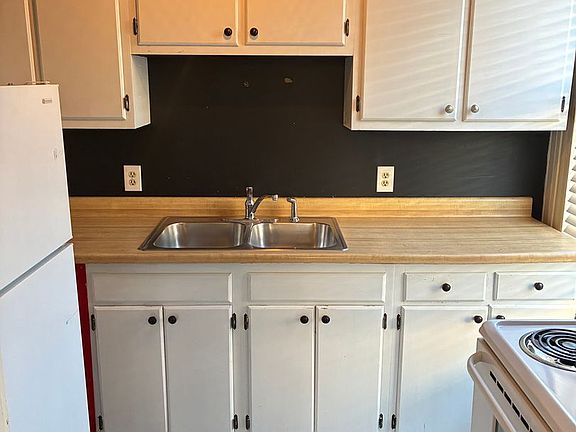 5th image of 600 Devereux St #801
