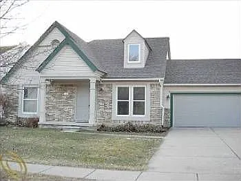 8455 Barrington Dr photo 1