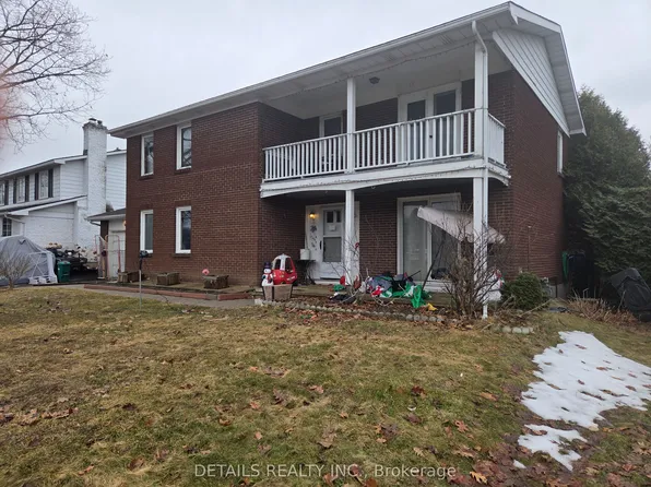 46 Beaumaris Dr, Ottawa, ON K2H 7K3